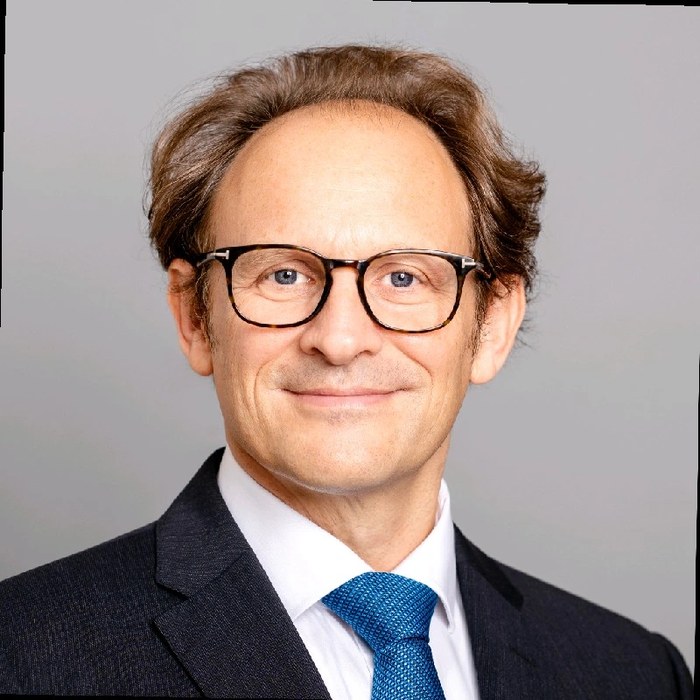 Dr. Christian Levedag